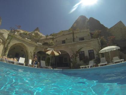 Local Cave House Hotel - image 4
