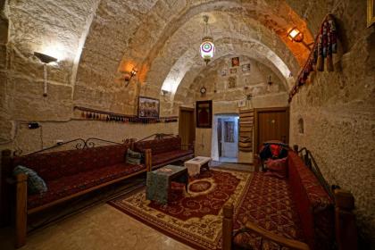 Goreme Valley Cave House - image 19
