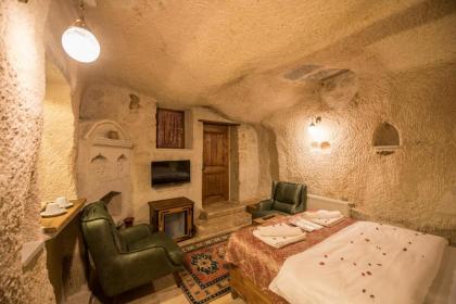 Charming Cave Hotel - image 11