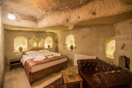 Charming Cave Hotel - image 5