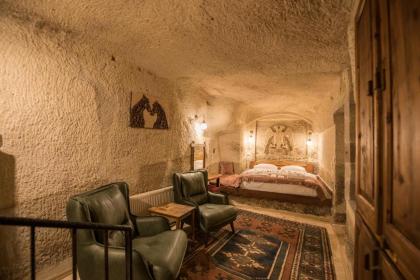 Charming Cave Hotel - image 8