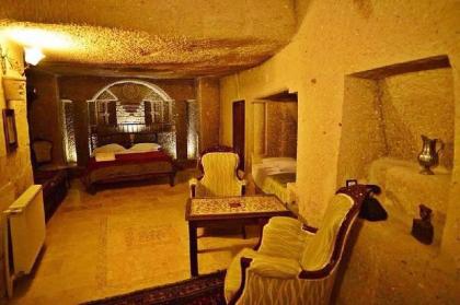 Star Cave Hotel - image 2