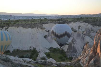Coco Cave - image 11