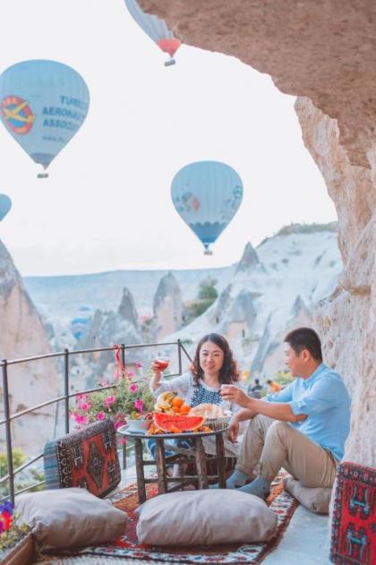 Village Cave House Hotel - image 1