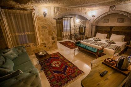 Divan Cave House - image 13