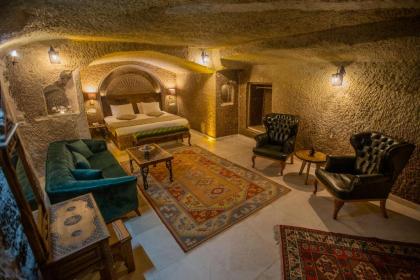 Divan Cave House - image 18