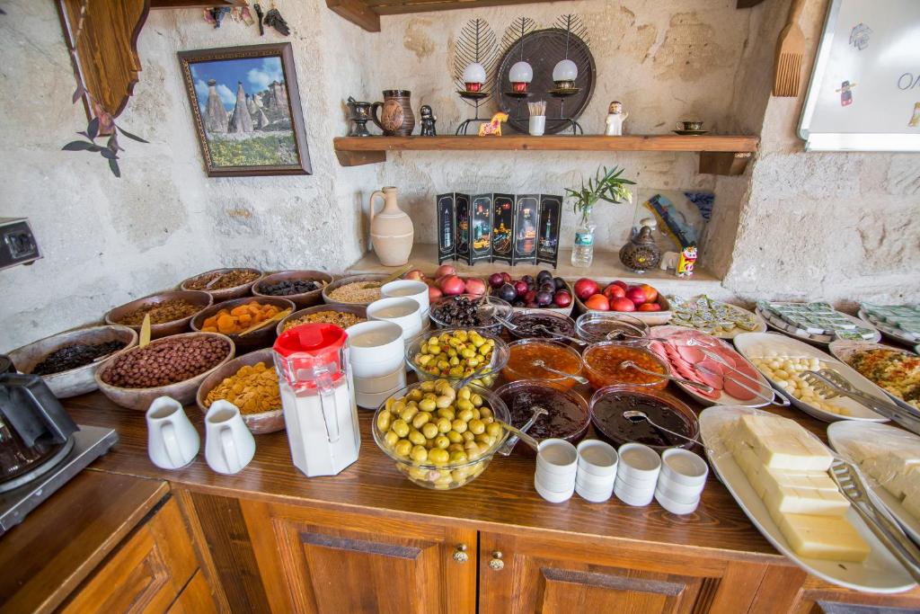 Divan Cave House - image 3