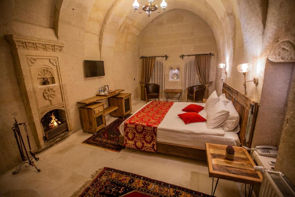 Divan Cave House - image 7