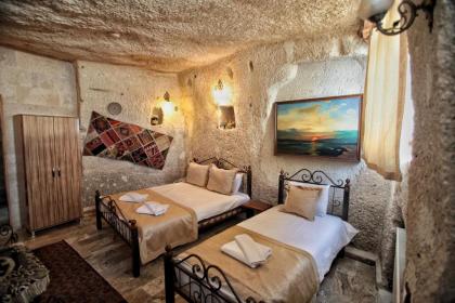 Emit Cave Hotel - image 19