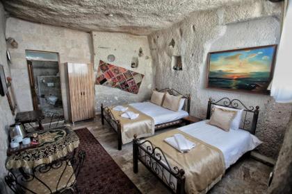 Emit Cave Hotel - image 20