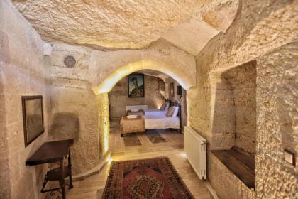 Emit Cave Hotel - image 9