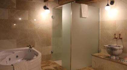 Kayra Cave Suite - image 25