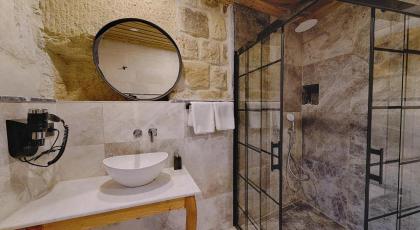 Concept Cave Suites - image 23