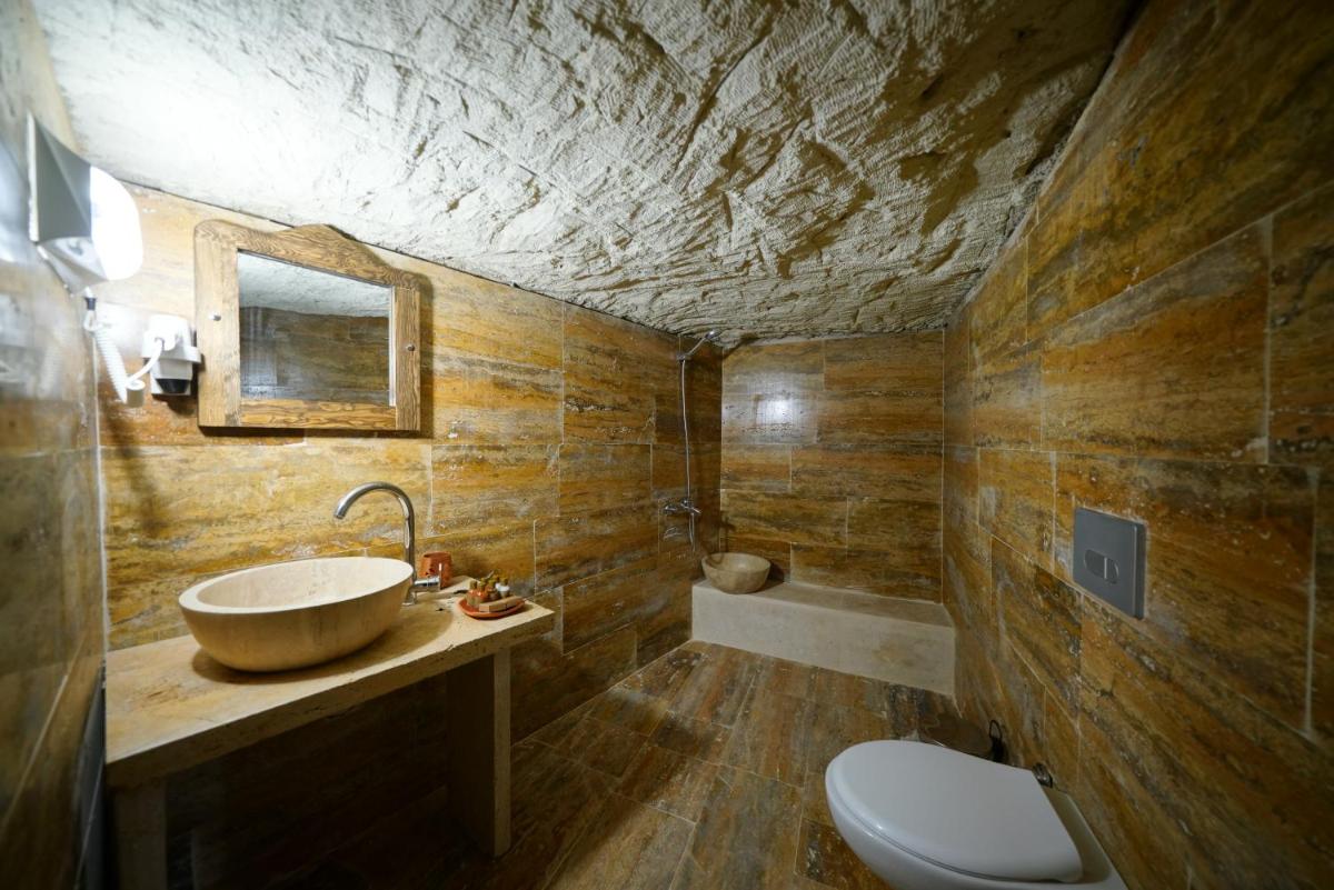 Tibet Stone House - main image