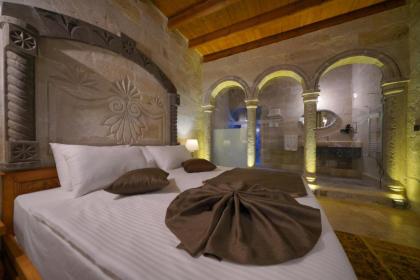 Secret Hill Cave Suites - image 21