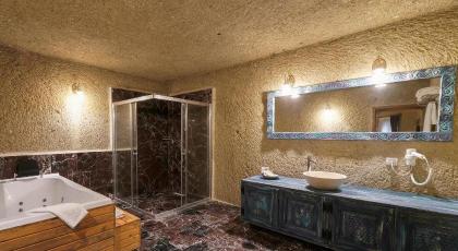 DOCTOR'S CAVE SUİTES - image 21