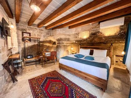 Peruna Cave Hotel - image 21
