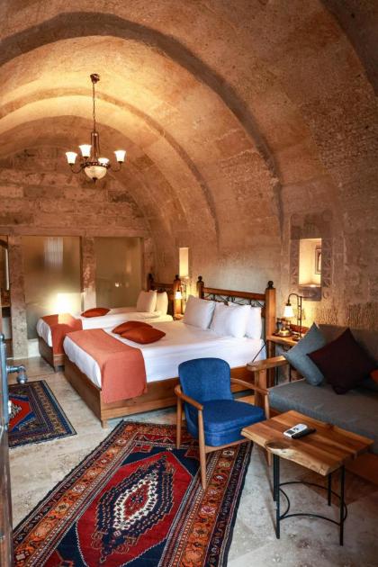 Peruna Cave Hotel - image 22