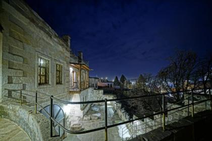 Naraca Cave House - image 22
